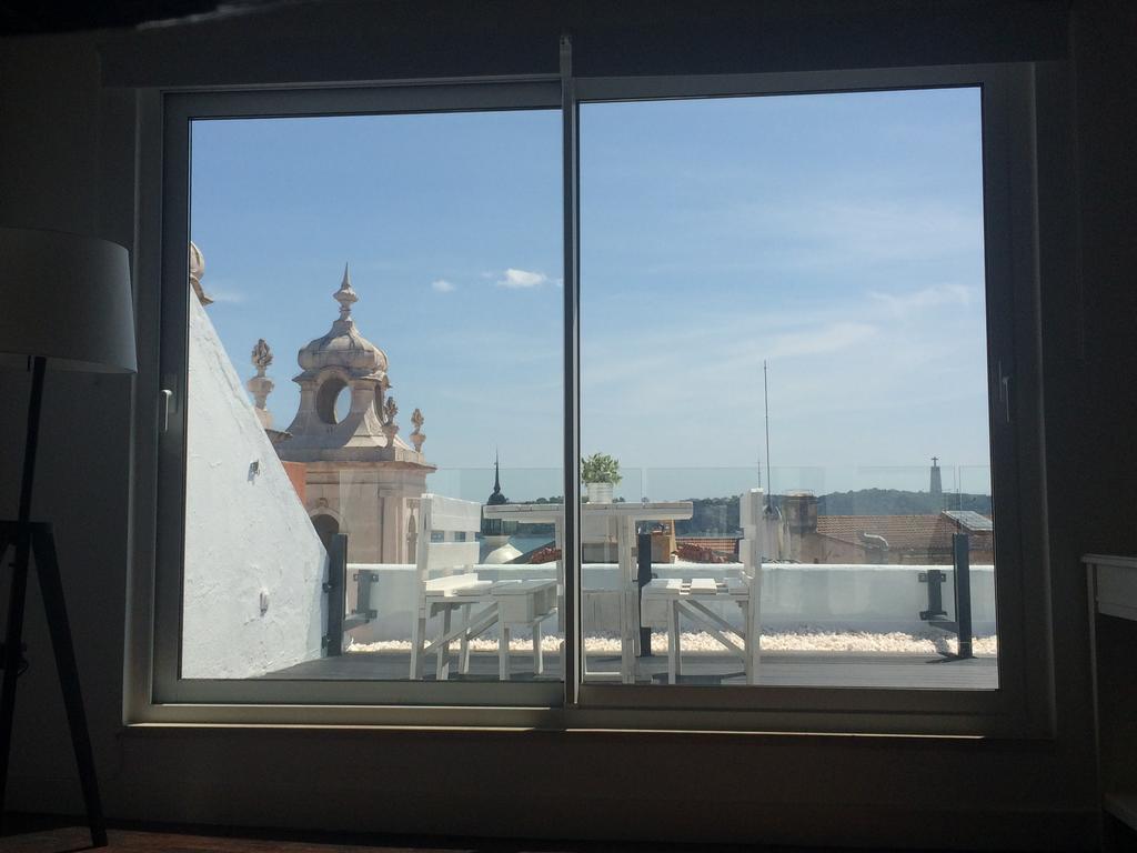 A Terrace On A Topfloor With A View Lissabon Buitenkant foto
