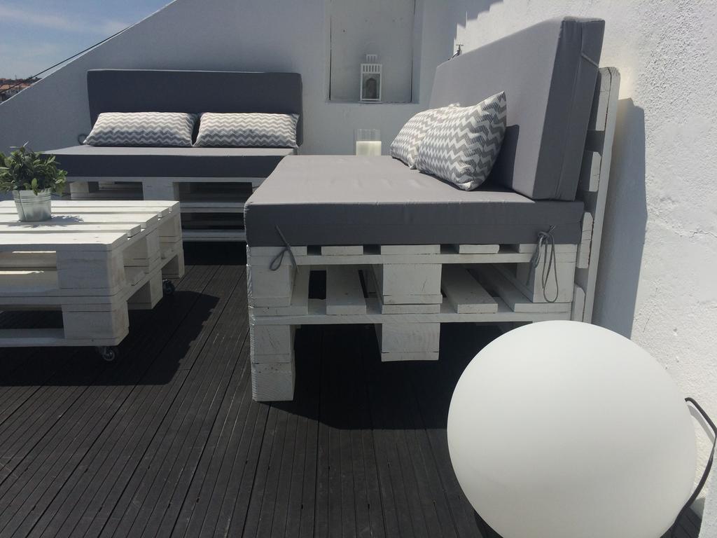 A Terrace On A Topfloor With A View Lissabon Buitenkant foto